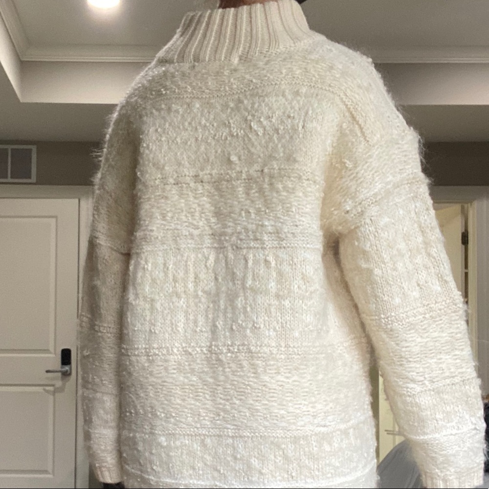 Wool sweater - Picture 3 of 3